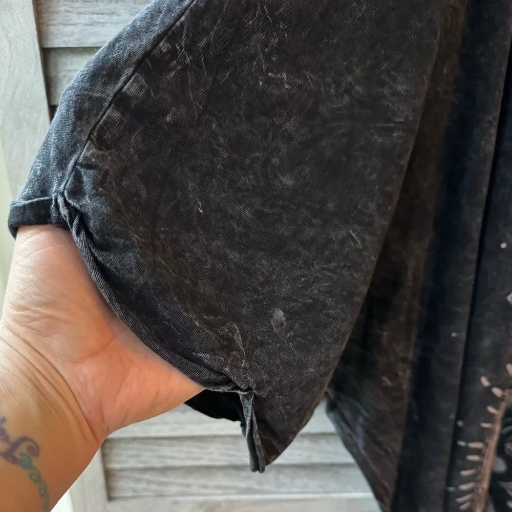 KB Dream line Split Tee Your Light is Enough - Picture 5 of 5